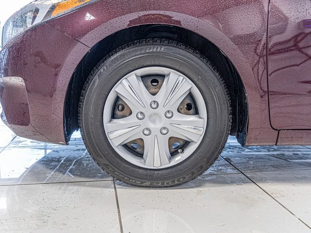 Vehicle image 15 of 20