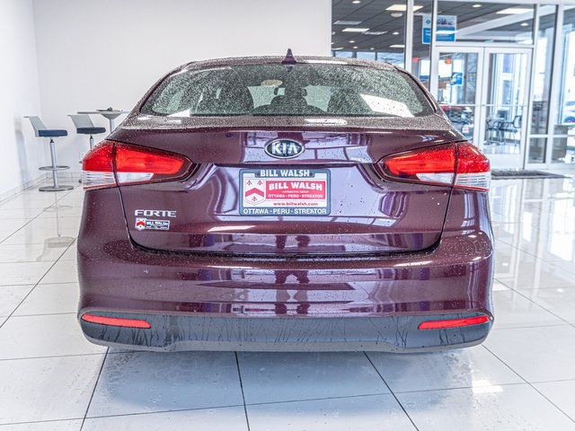 Vehicle image 4 of 20