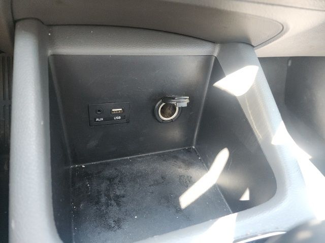 Vehicle image 19 of 22
