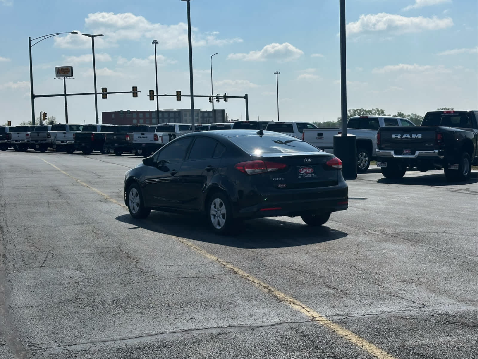 Vehicle image 7 of 33