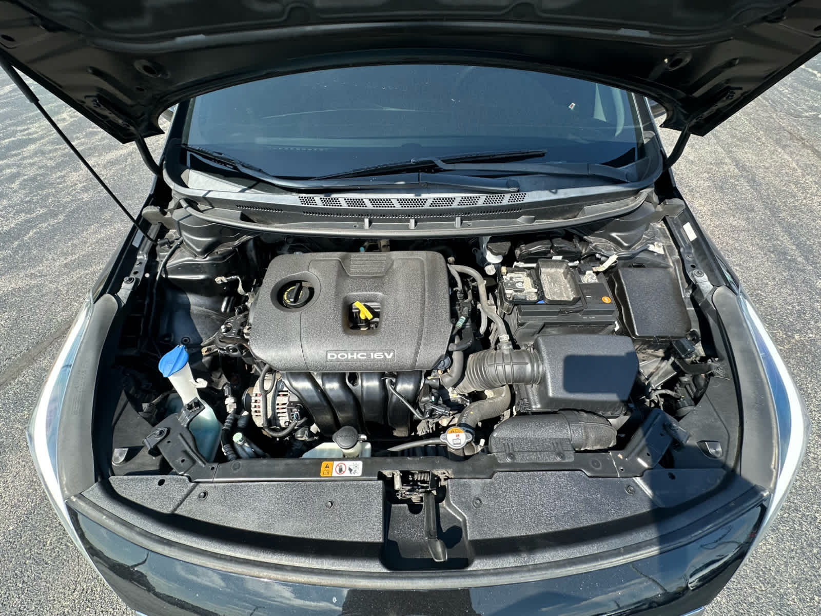 Vehicle image 31 of 33
