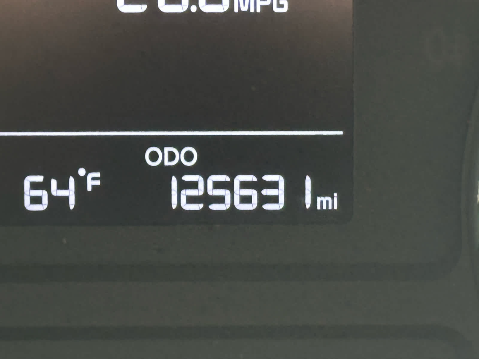 Vehicle image 18 of 33
