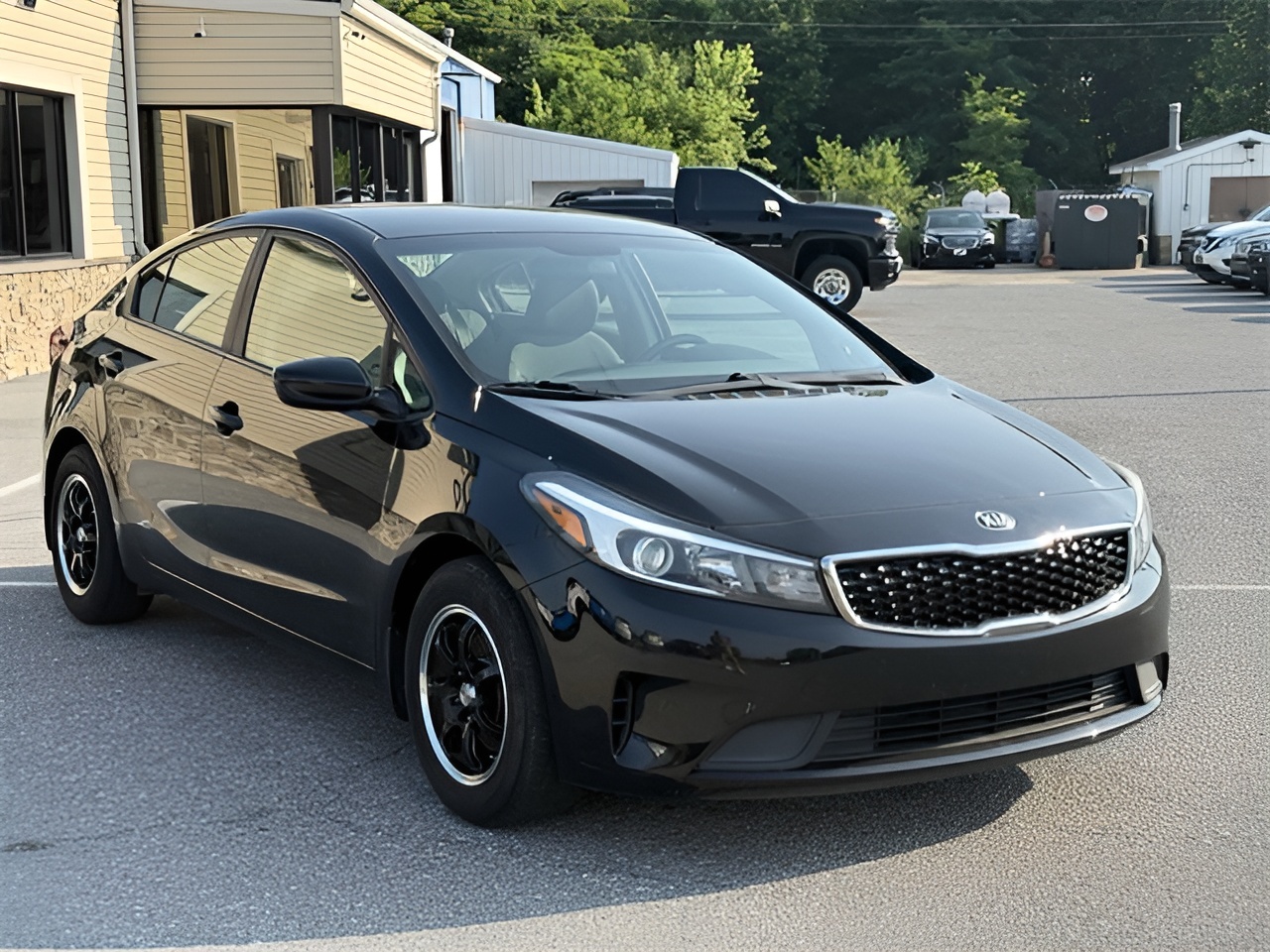 Vehicle image 26 of 31