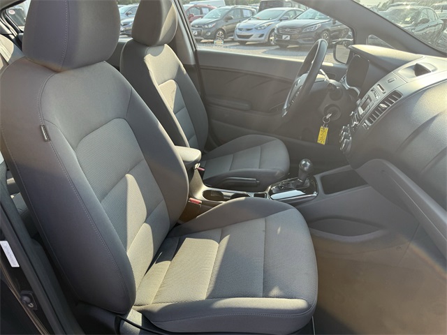 Vehicle image 10 of 31