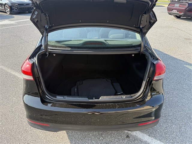 Vehicle image 12 of 31