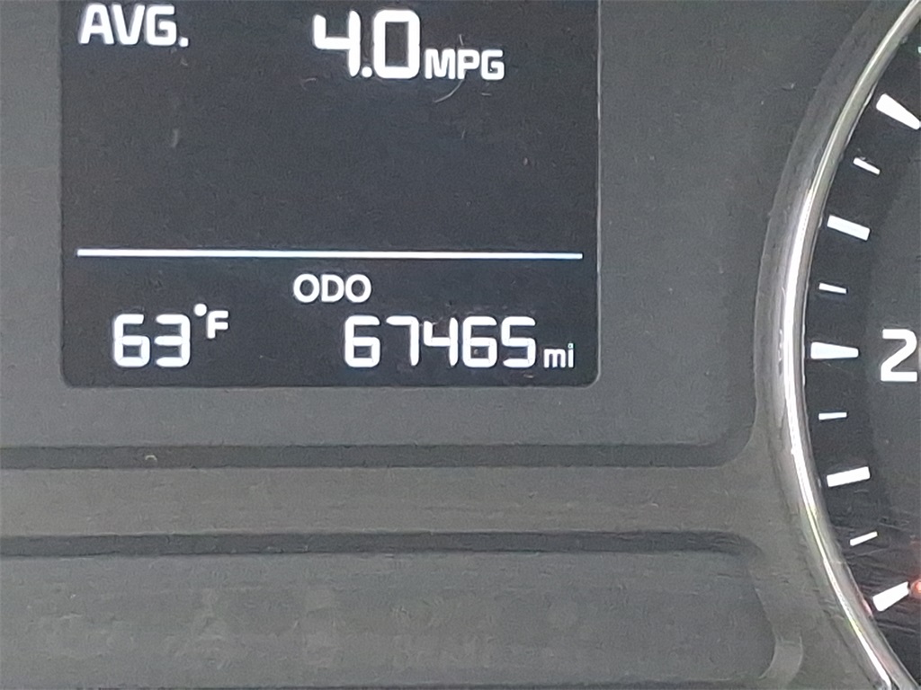 Vehicle image 18 of 30