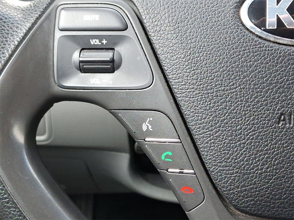 Vehicle image 19 of 30
