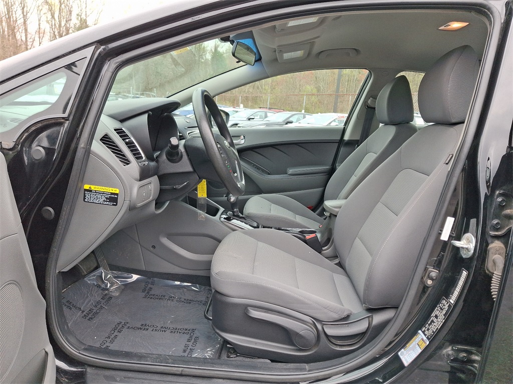 Vehicle image 13 of 30