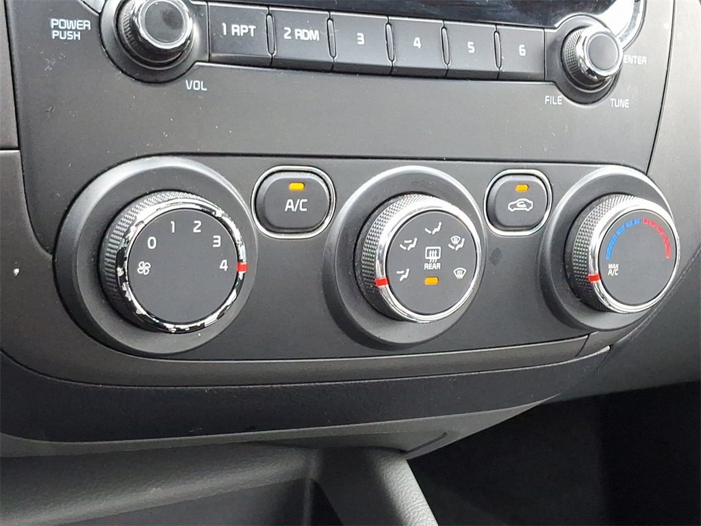 Vehicle image 15 of 30