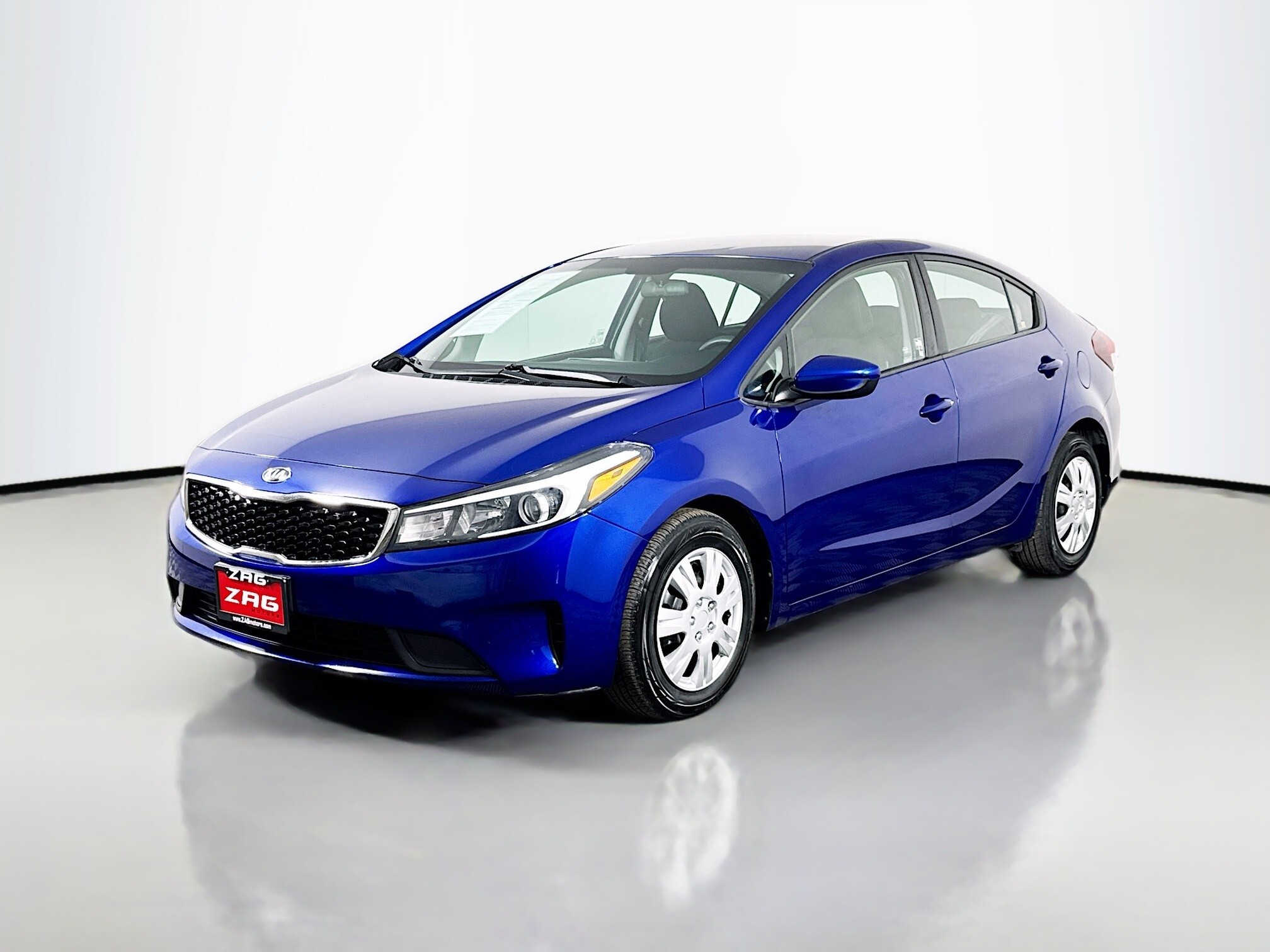 2017 Kia Forte LX Image 1 of 36