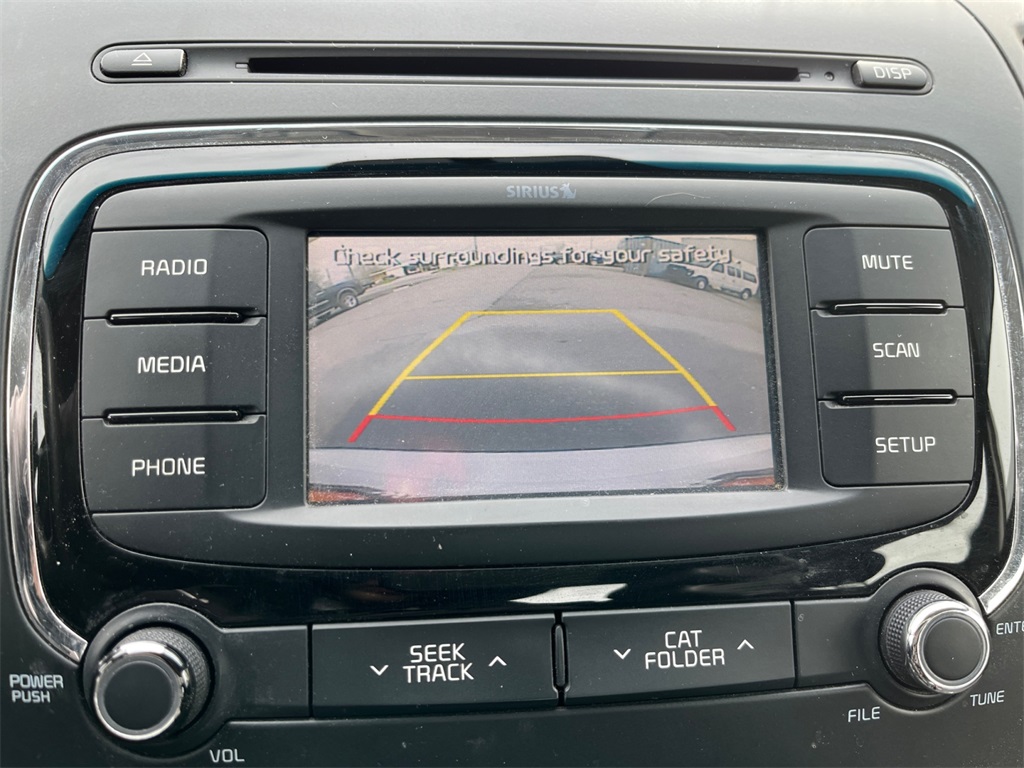 Vehicle image 21 of 35