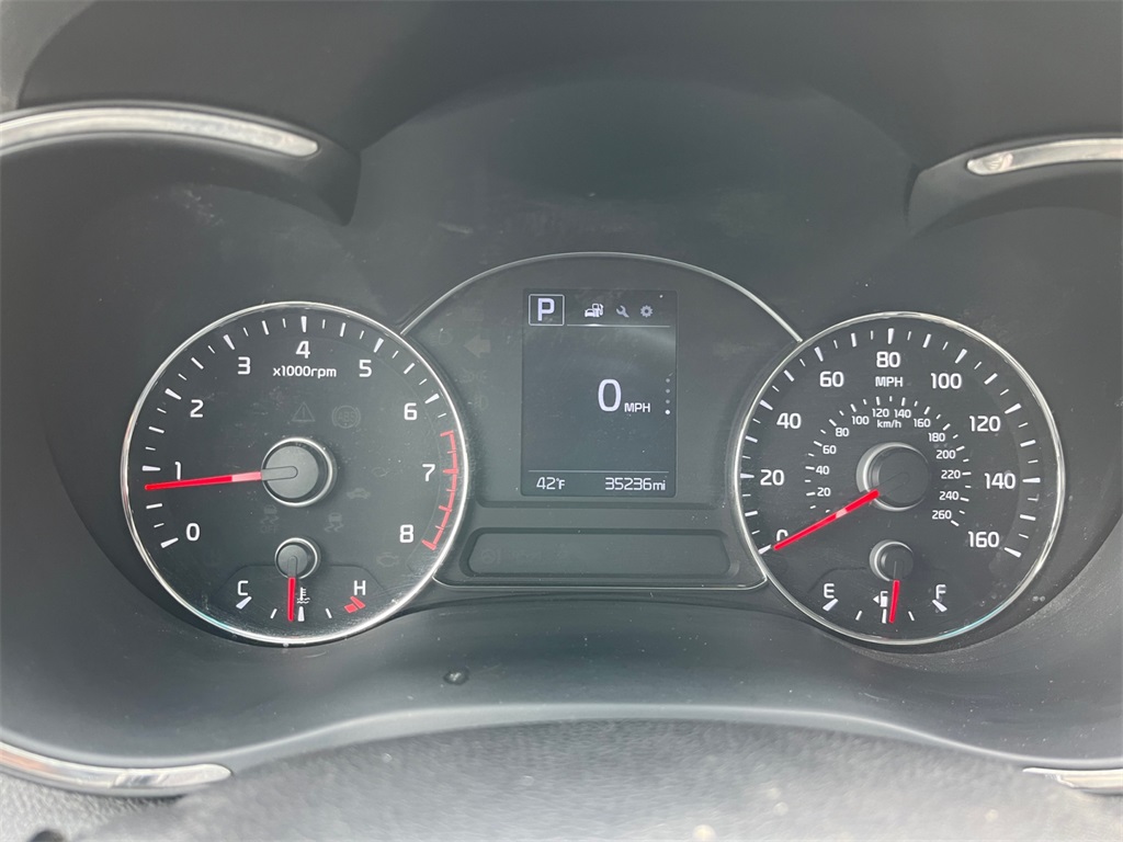 Vehicle image 20 of 35