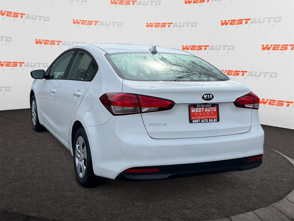 Vehicle image 8 of 35
