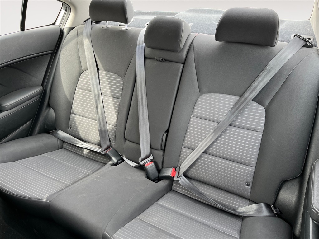 Vehicle image 13 of 35