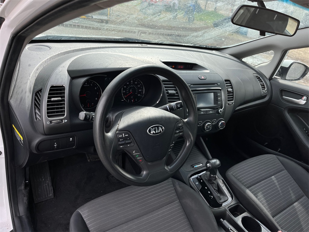 Vehicle image 19 of 35