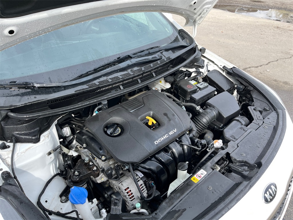 Vehicle image 33 of 35