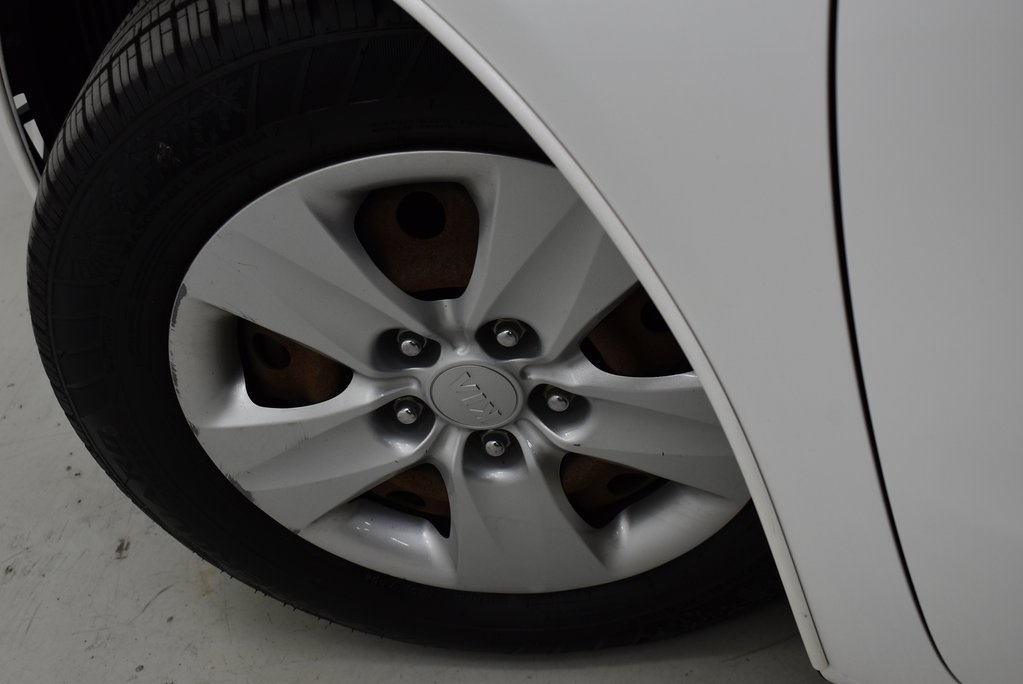 Vehicle image 26 of 27