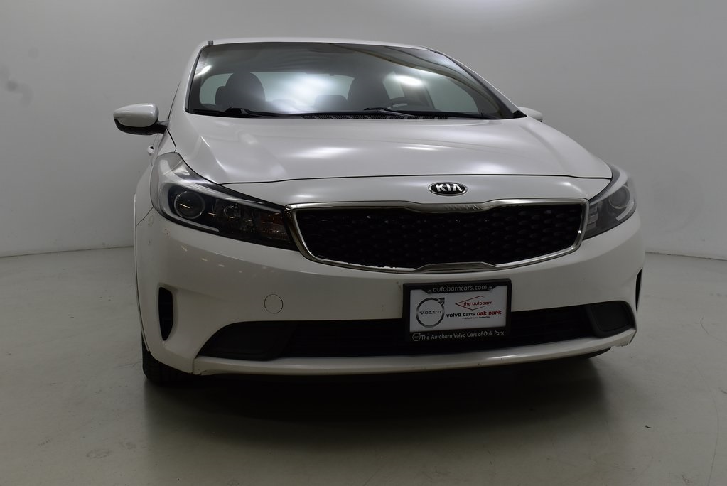 Vehicle image 12 of 27