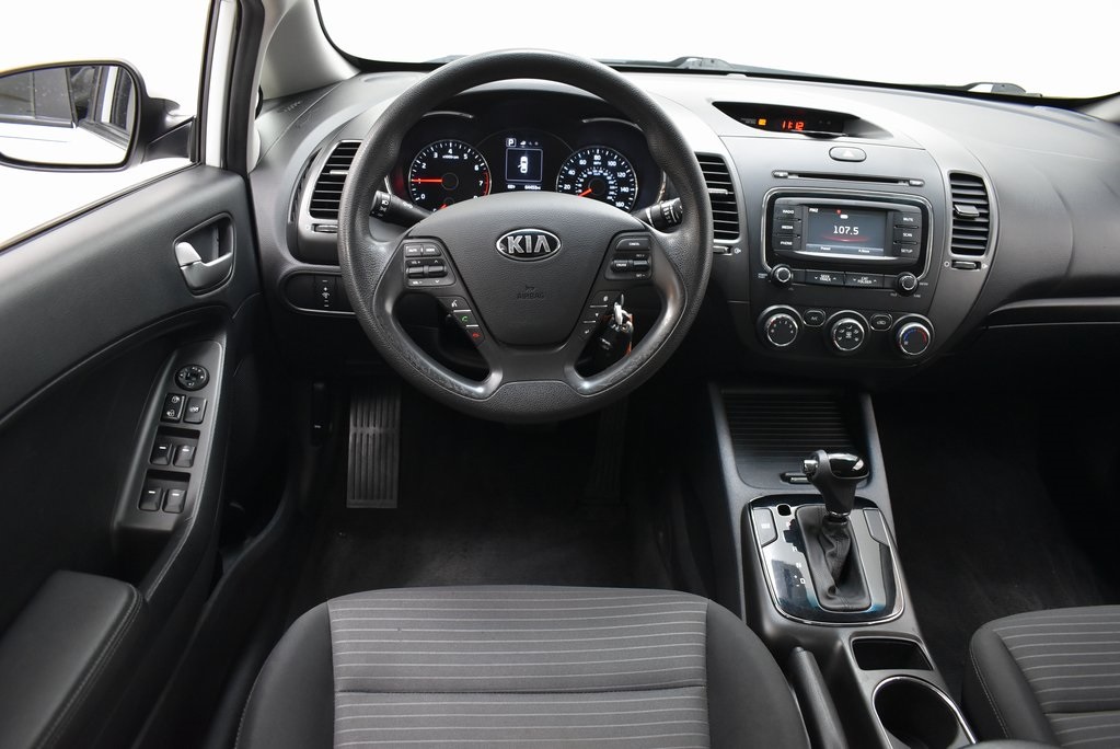 Vehicle image 20 of 27