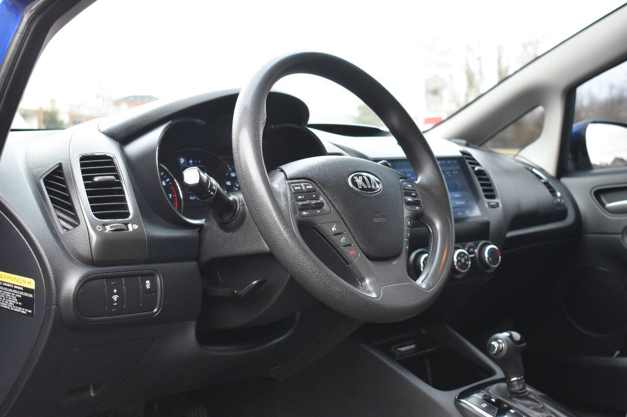 Vehicle image 18 of 38