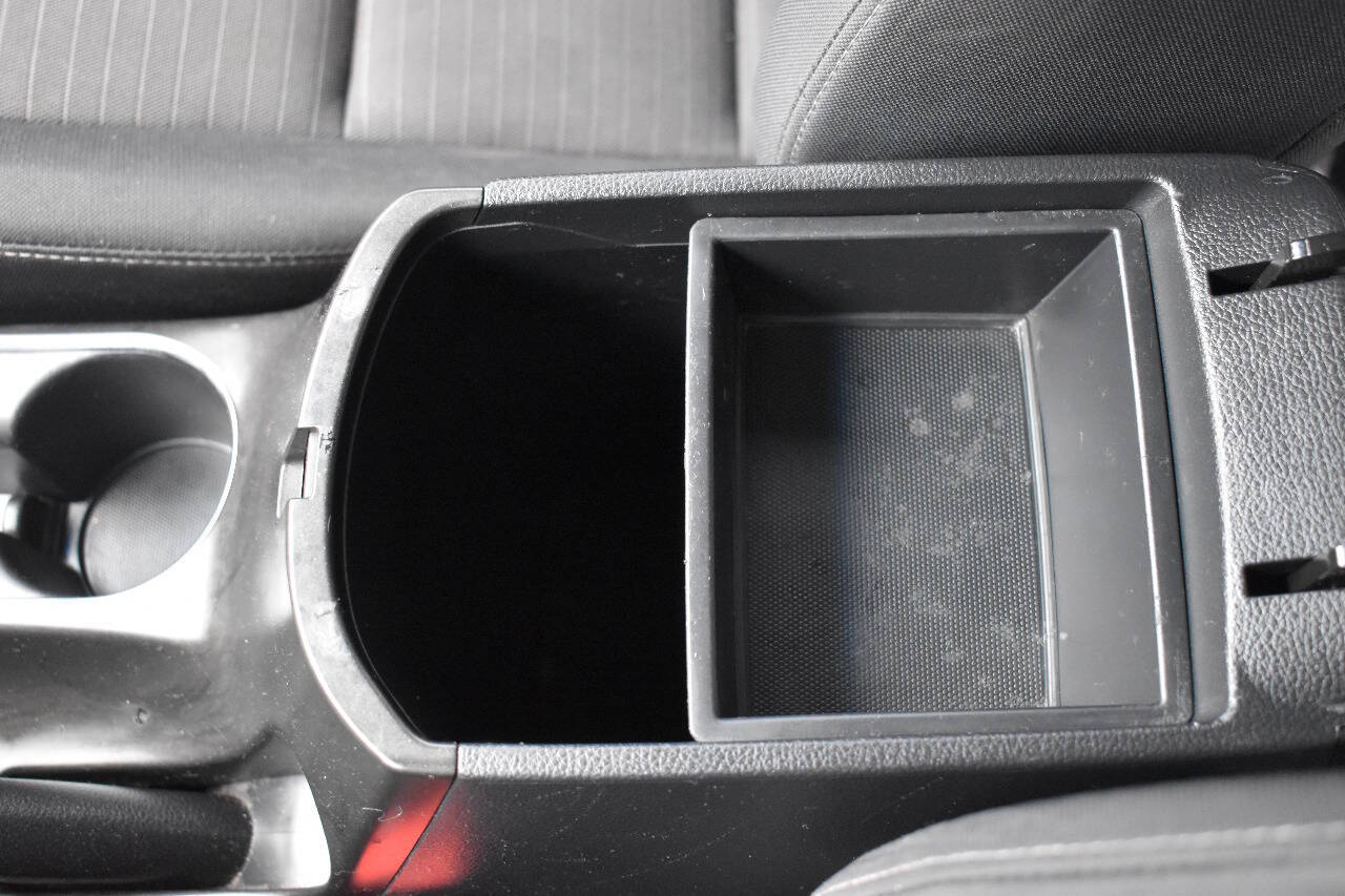 Vehicle image 29 of 38