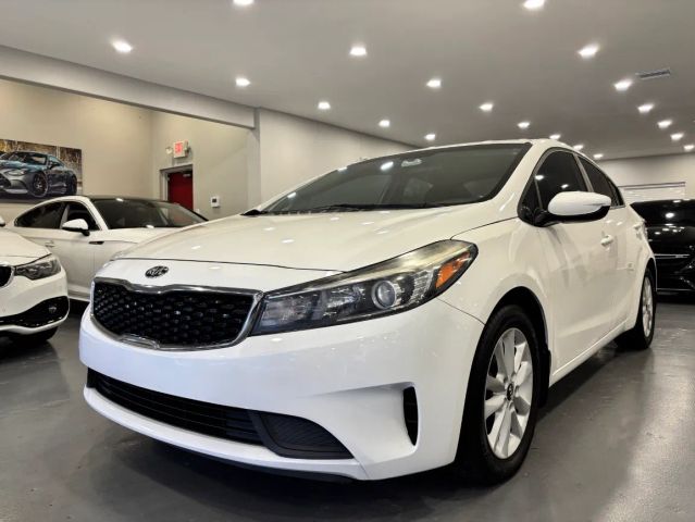 2017 Kia Forte S Image 1 of 43