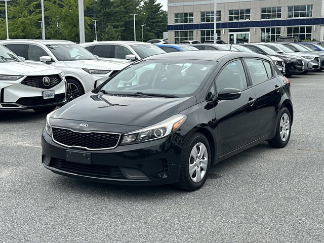 2017 Kia Forte5 LX Image 1 of 30