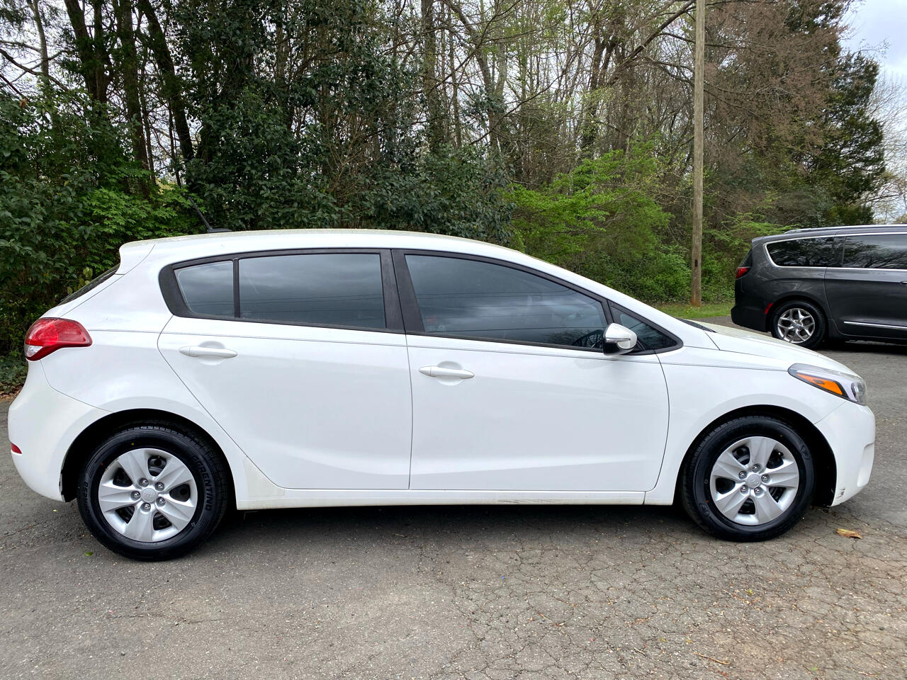 Vehicle image 7 of 55