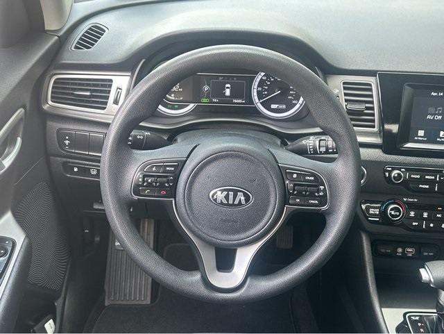 Vehicle image 12 of 41