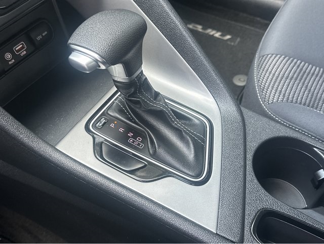 Vehicle image 28 of 41
