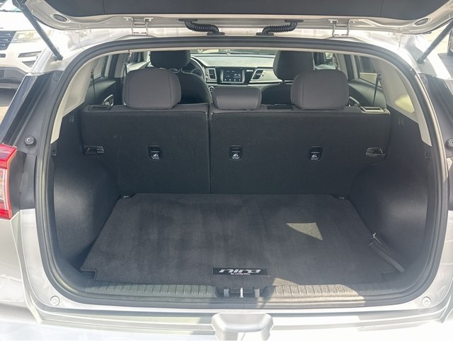 Vehicle image 18 of 41