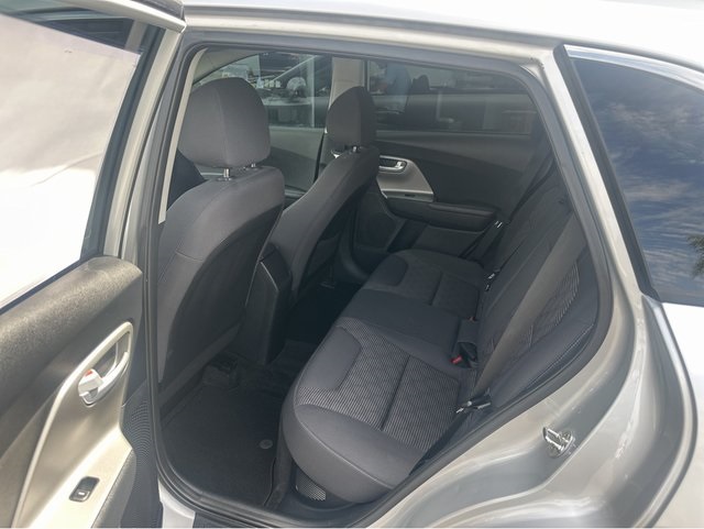 Vehicle image 16 of 41