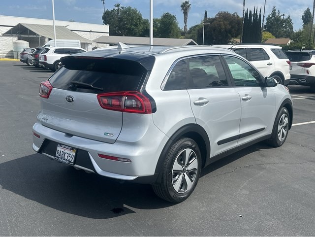 Vehicle image 2 of 41