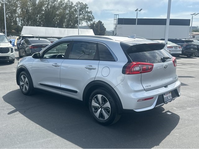 Vehicle image 6 of 41