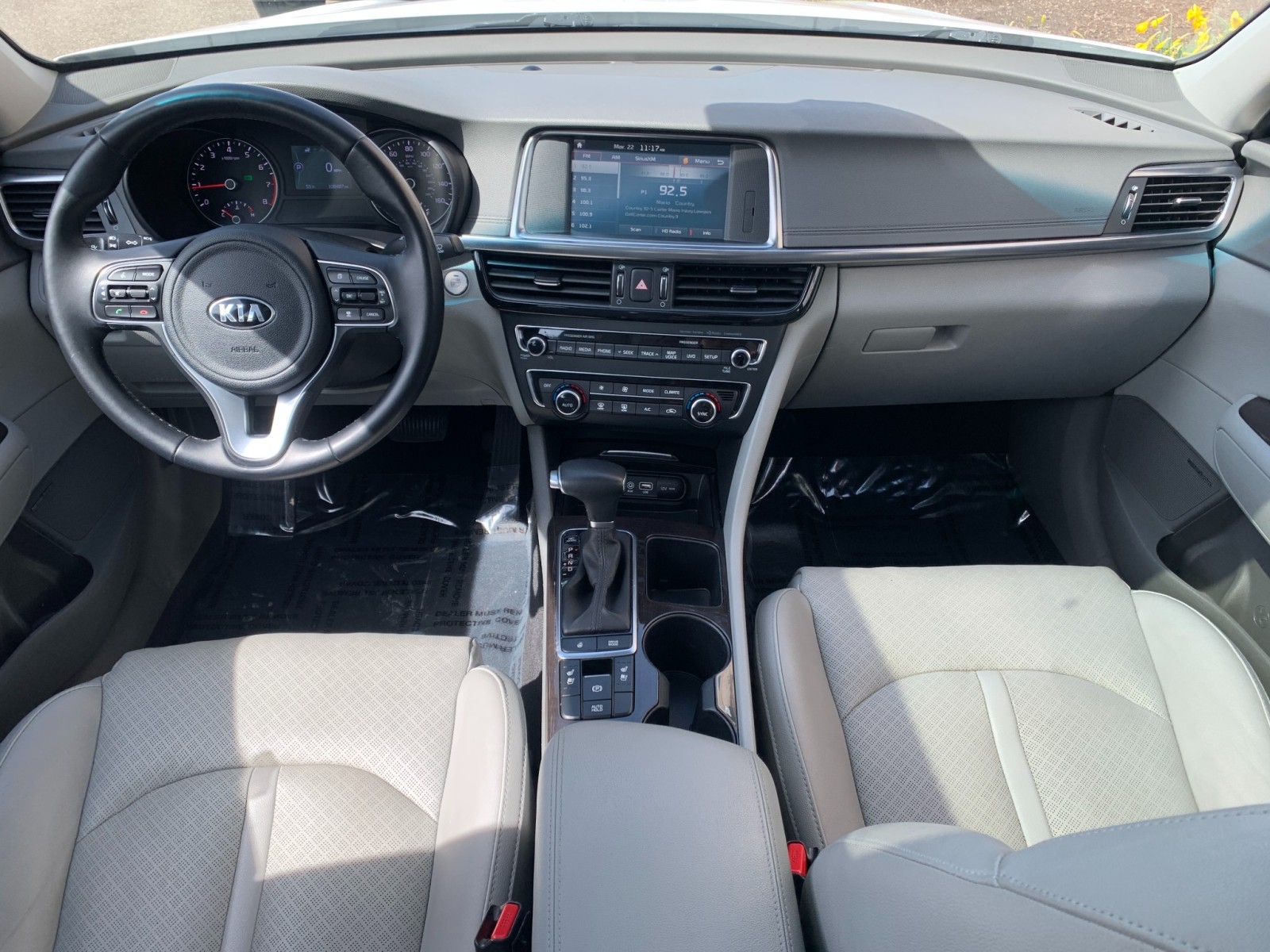Vehicle image 20 of 33