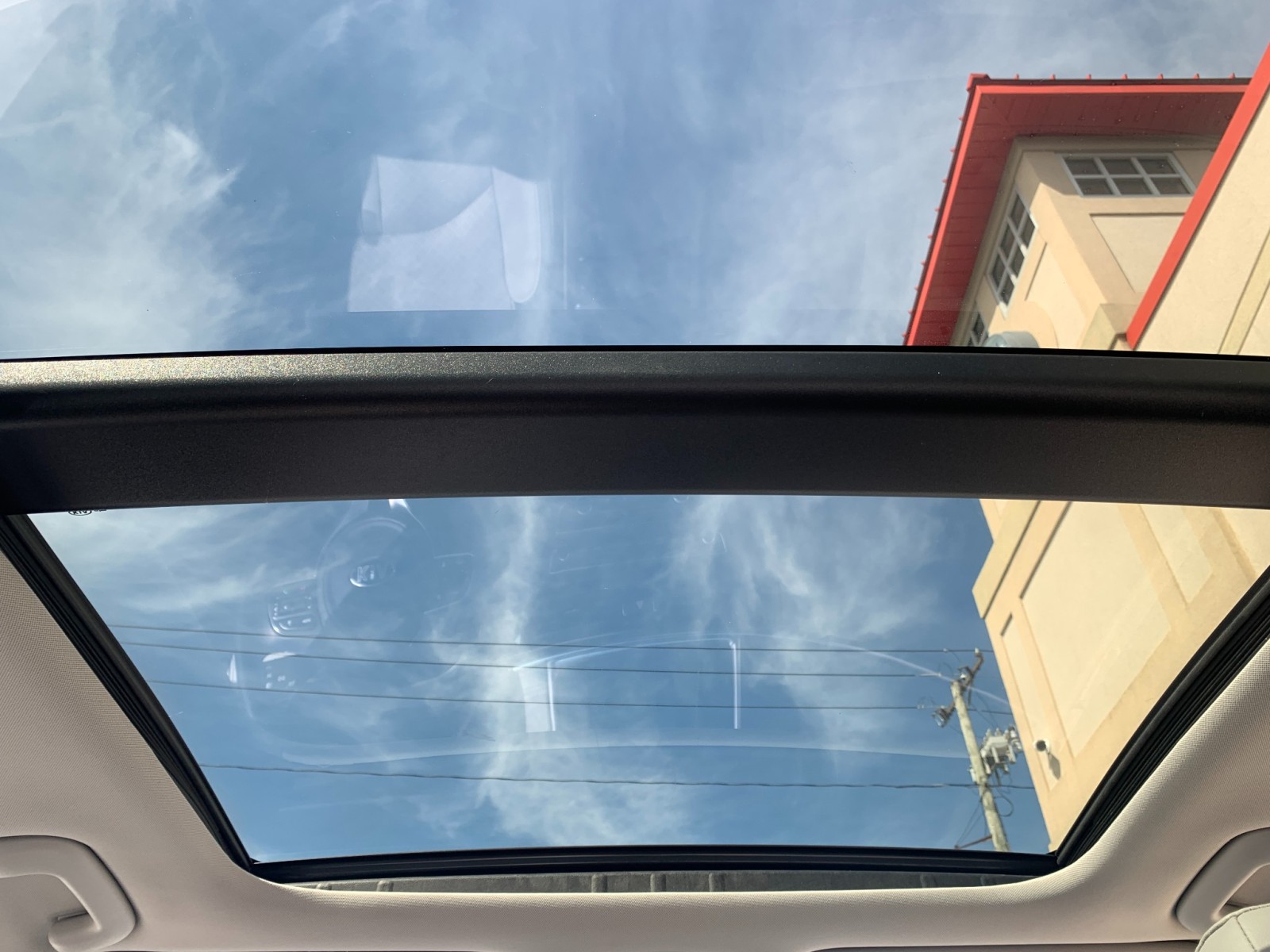 Vehicle image 22 of 33