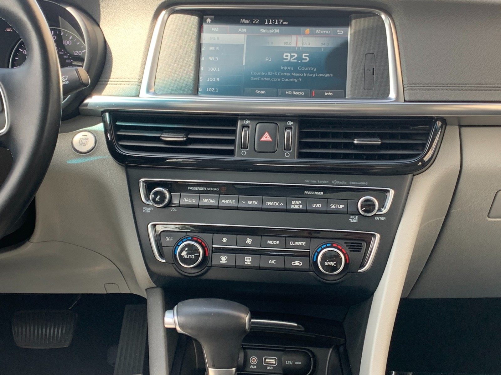 Vehicle image 21 of 33