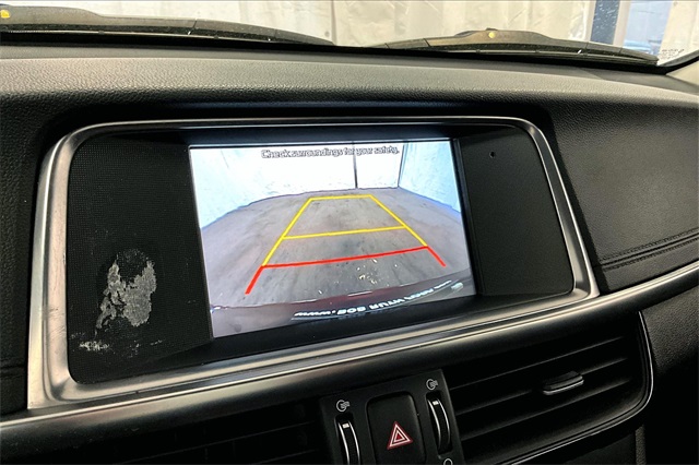 Vehicle image 20 of 32