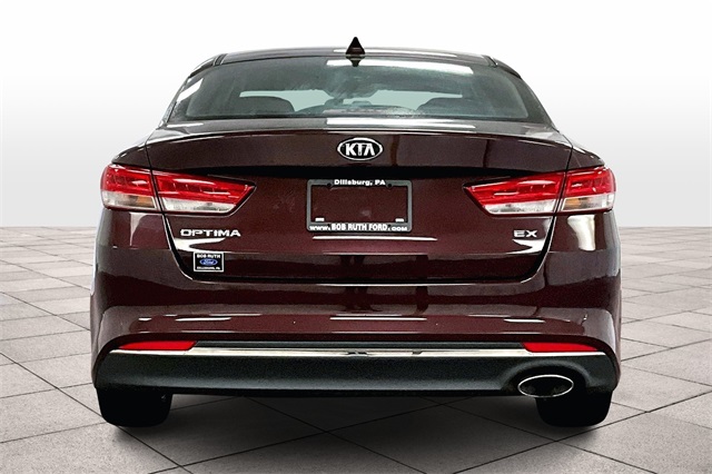 Vehicle image 4 of 32