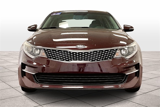 Vehicle image 3 of 32