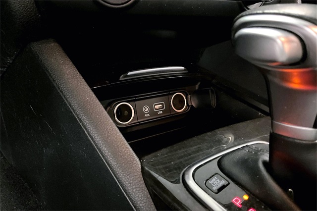 Vehicle image 31 of 32