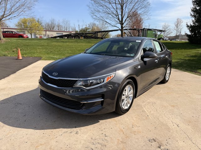 2017 Kia Optima LX Image 1 of 28