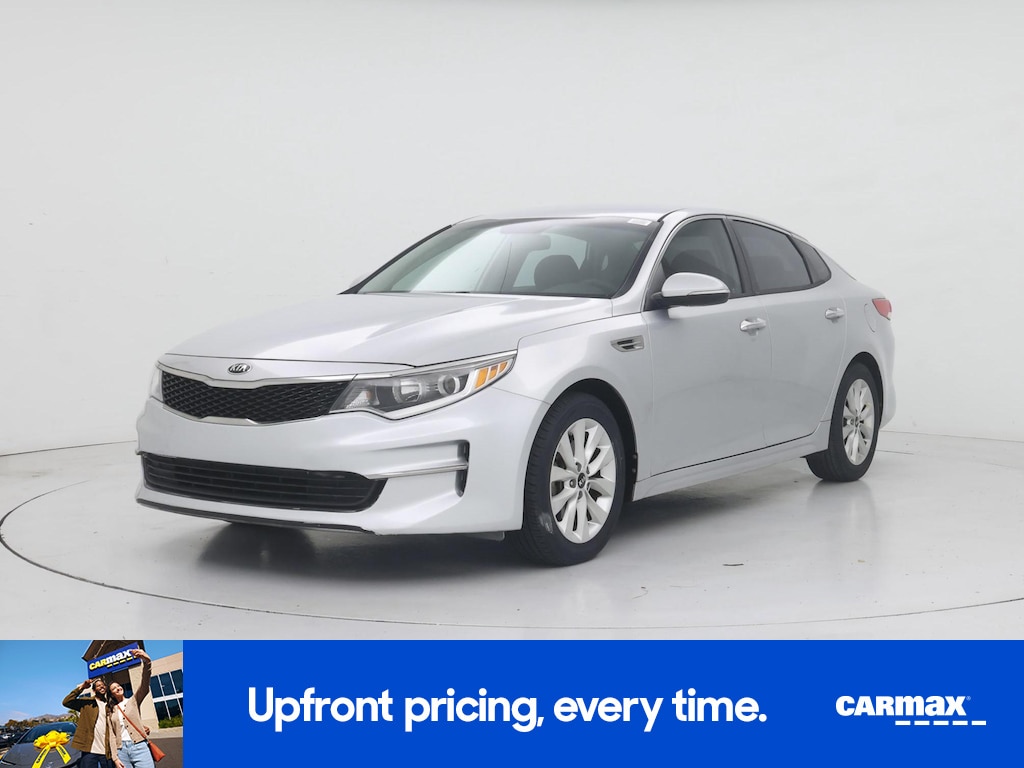 2017 Kia Optima LX Image 1 of 24