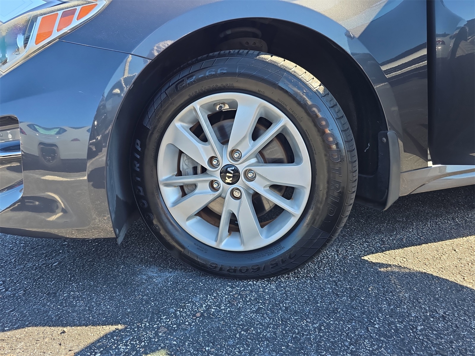 2017 Kia Optima LX Image 7 of 25