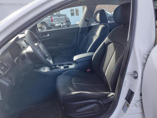 Vehicle image 10 of 23