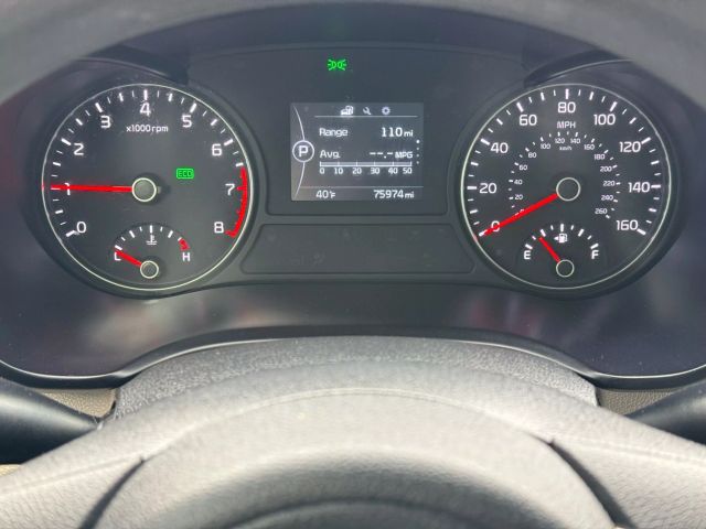 Vehicle image 15 of 16
