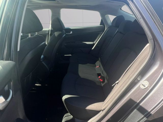 Vehicle image 10 of 25