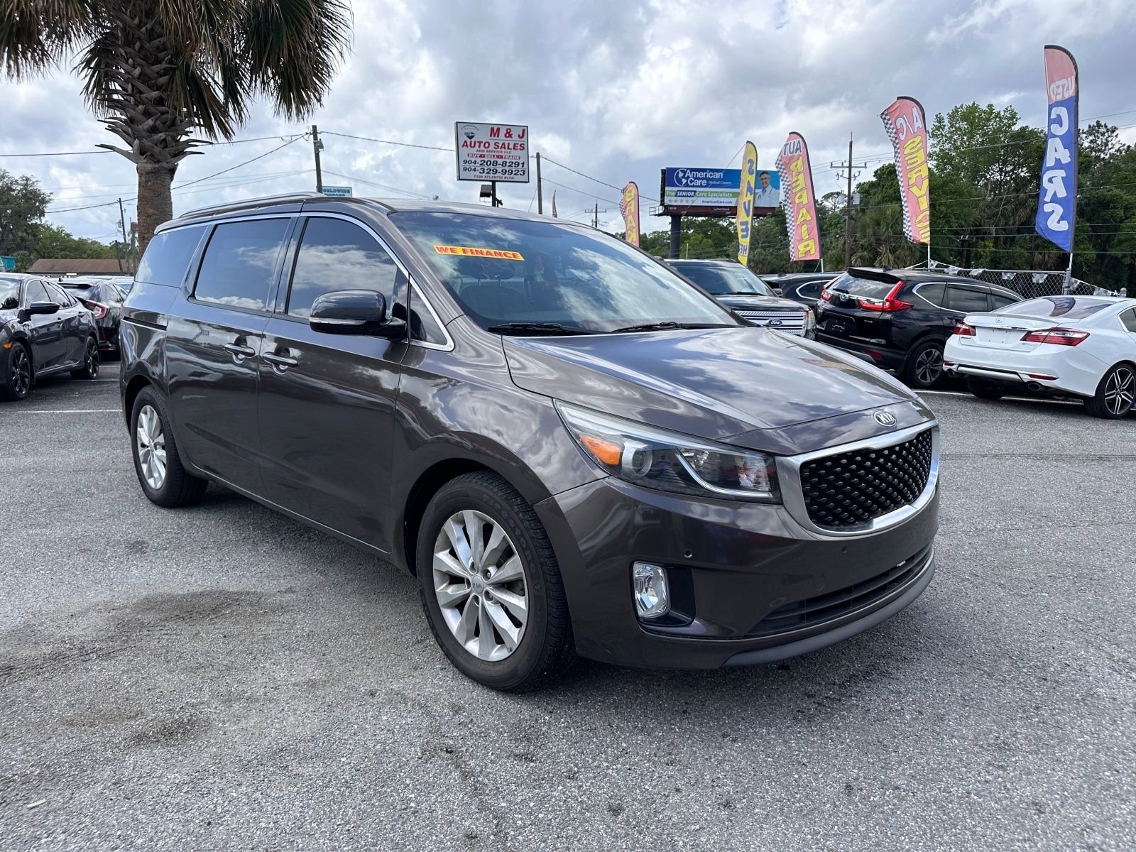 Vehicle image 3 of 21