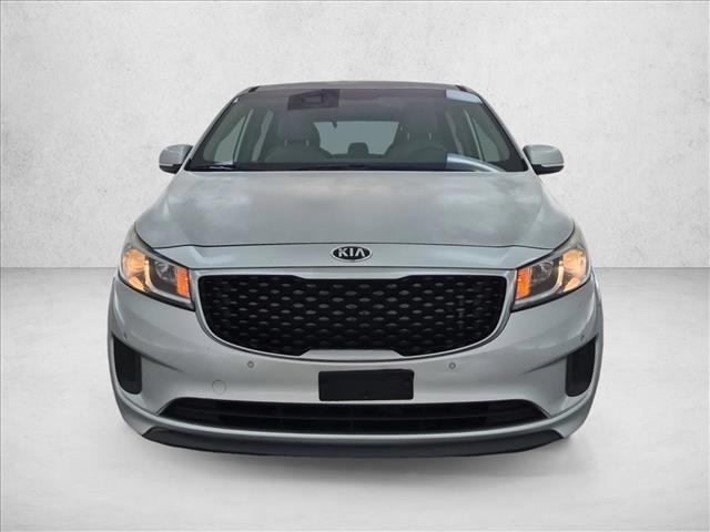 2017 Kia Sedona LX Image 3 of 29