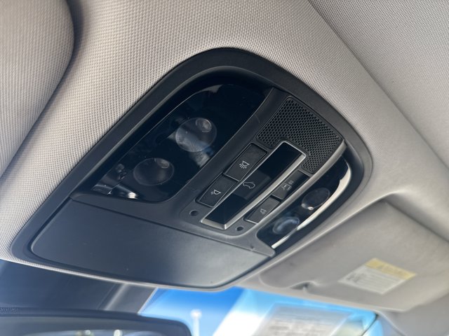 Vehicle image 29 of 30